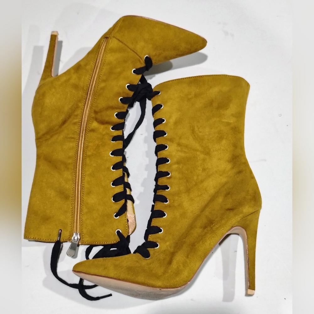 Cape Robbin Mustard Heeled Lace-Up Boots